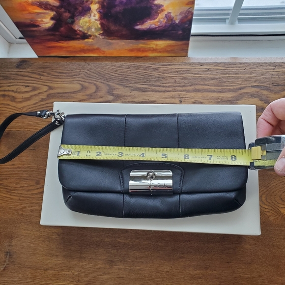 Coach clutch perfect condition - Picture 3 of 4
